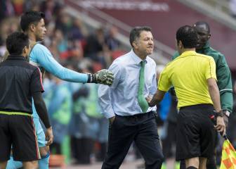 Juan Carlos Osorio explotó contra los árbitros