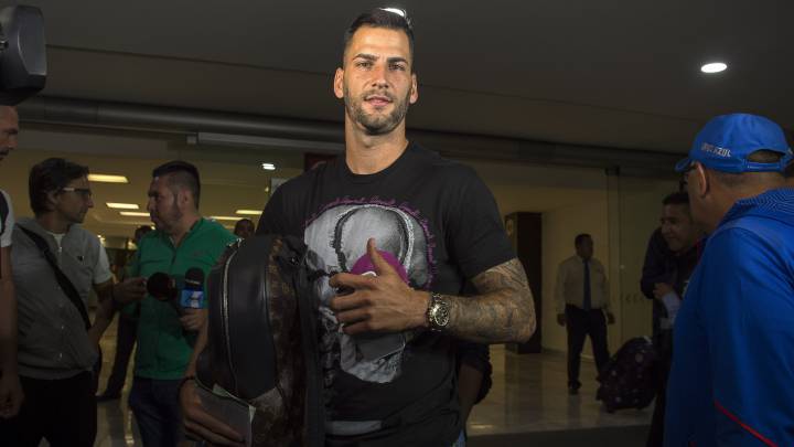Édgar Méndez: "Rechacé ofertas de España, Inglaterra y Francia por venir con Paco Jémez"