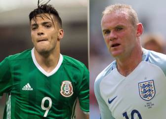 Raúl Jiménez jugaría en Inglaterra junto a Wayne Rooney
