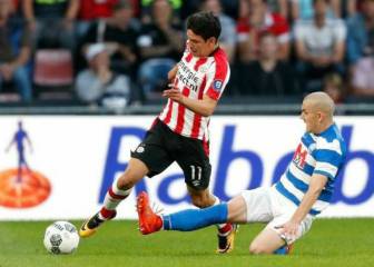 Triste debut para Hirving Lozano, el PSV pierde en casa por UEL