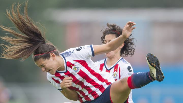 Liga MX Femenil: Técnico de Chivas señala actitud de algunas jugadoras. Luis Fernando Camacho no está del todo satisfecho luego del encuentro.