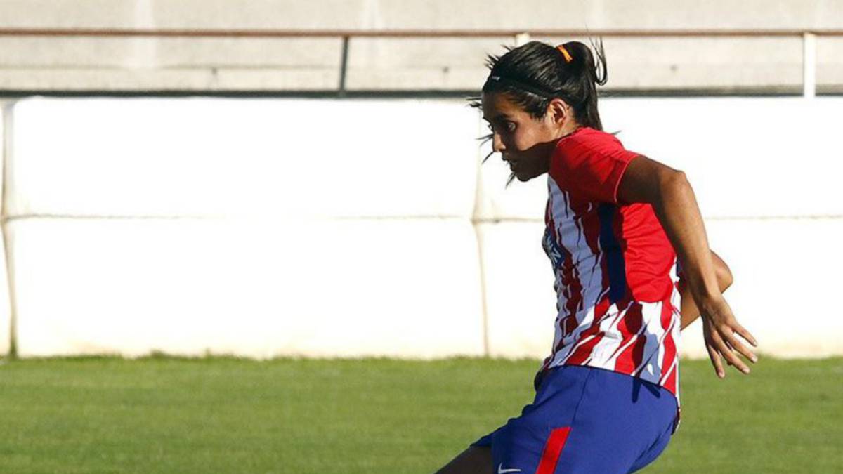 Kenti Robles se estrena como goleadora en la remontada del Atlético Femenil. La defensora mexicana hizo el primer tanto de su equipo en la Liga Iberdrola.
