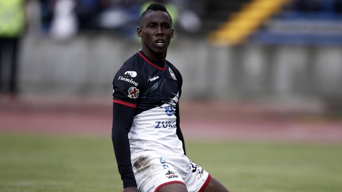 Julián Quiñones, apartado del primer equipo de Lobos