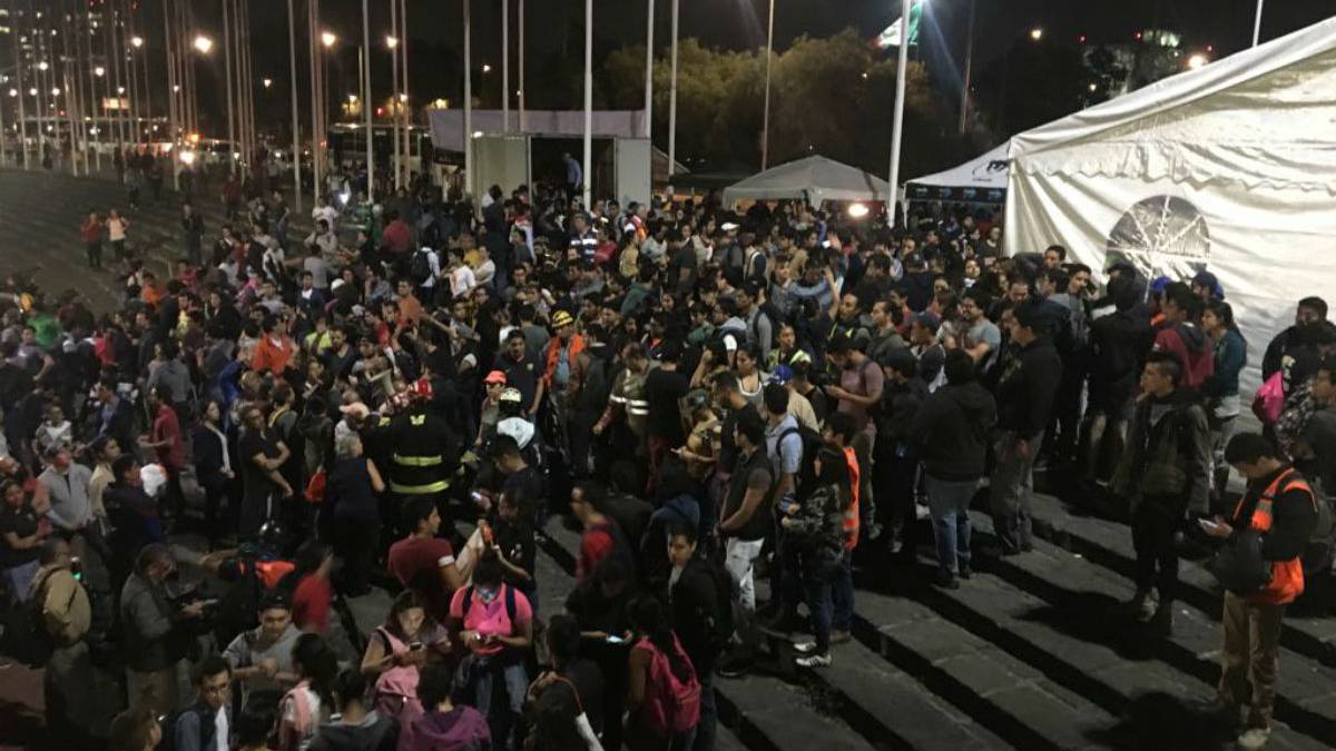 Brigadistas salen desde CU para apoyar a afectados por sismo