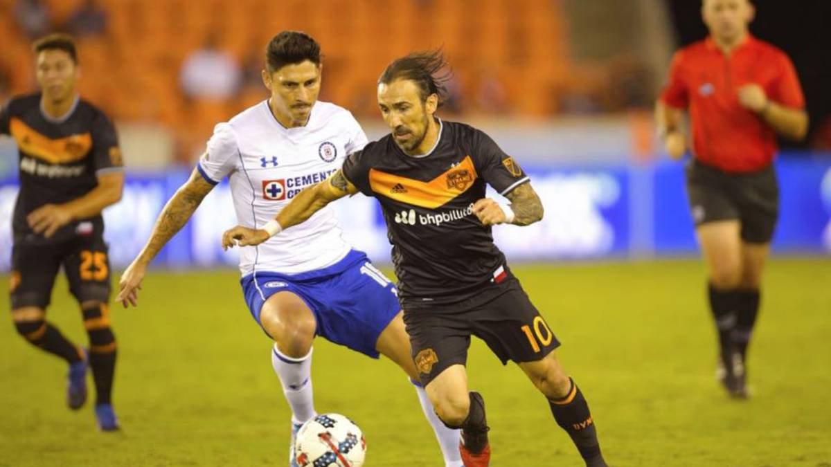 Cruz Azul traslada su buen momento a los amistosos
