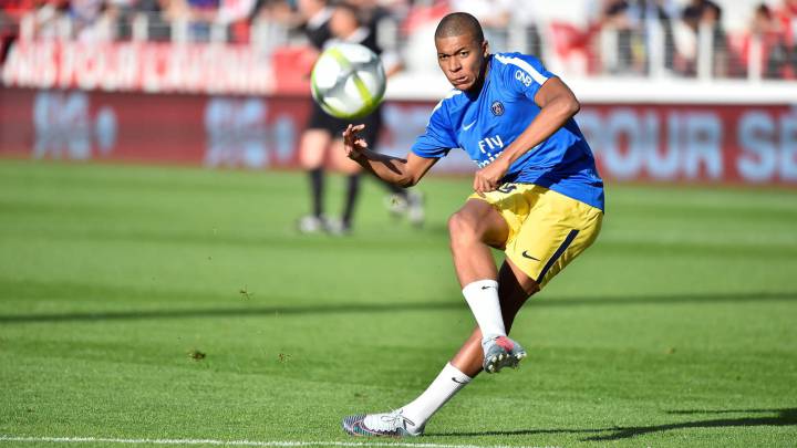 Mbappé reconoce que no le gusta jugar de delantero centro