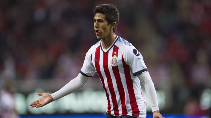 Chivas vence a Xolos gracias con doblete de José Juan Macías. El juvenil de 18 años se erigió como el jugador del encuentro. Primera victoria en casa