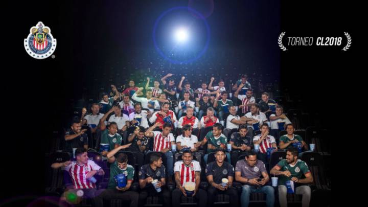 Chivas se tomó una foto oficial “de película”