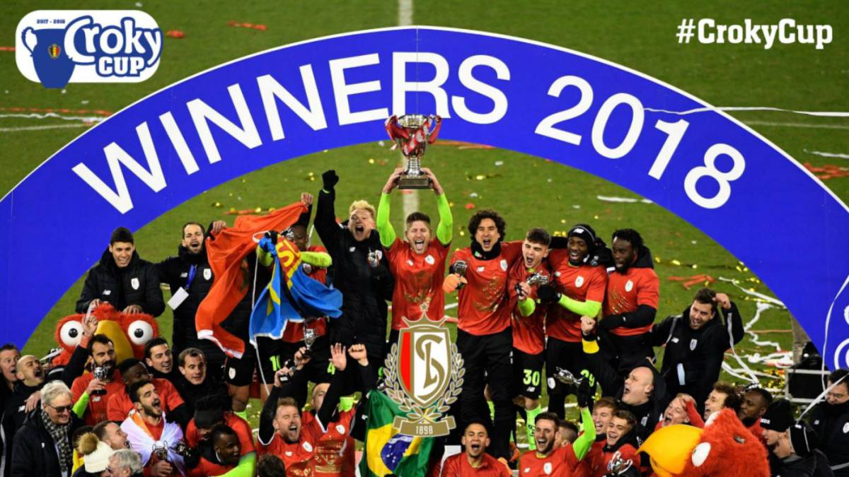Guillermo Ochoa levanta el título de campeón de Copa en Bélgica 2018.