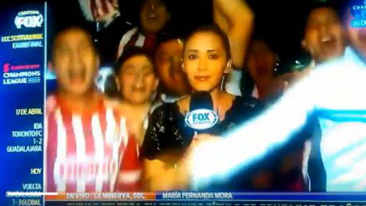 Acosan a reportera en festejo de Chivas Acosan a reportera en festejo de Chivas
