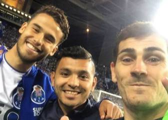 Iker Casillas celebró el título con los mexicanos del Porto