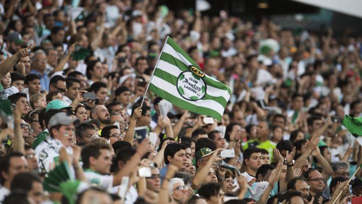 Foto de acción durante el partido Santos vs Toluca correspondiente a la Final de ida del Clausura 2018 de la Liga BBVA Bancomer en el estadio TSM.