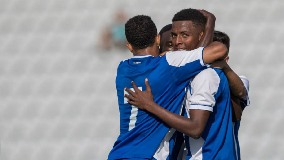 Joao Maleck marca doblete con el Porto Sub-19