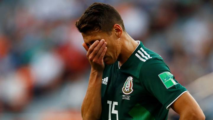Héctor Moreno se perdería los octavos de México en el Mundial