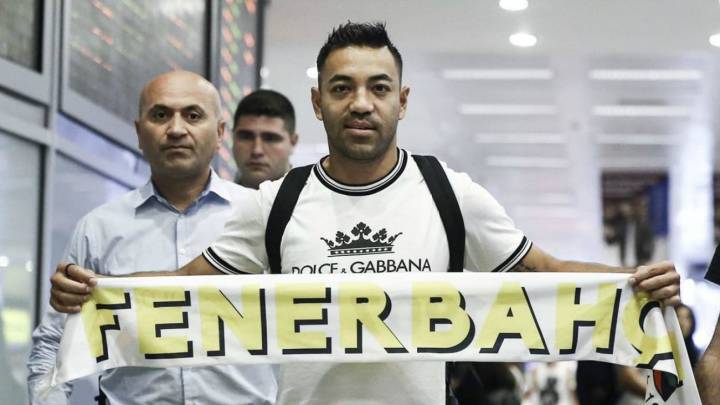 Marco Fabián ya presume los colores del Fenerbahce