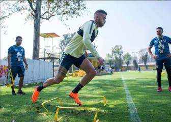 Jerémy Ménez regresó a México para continuar su recuperación
