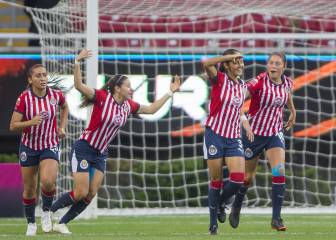 Chivas gana su 5° clásico femenil,
aquí las mejores fotos del juego