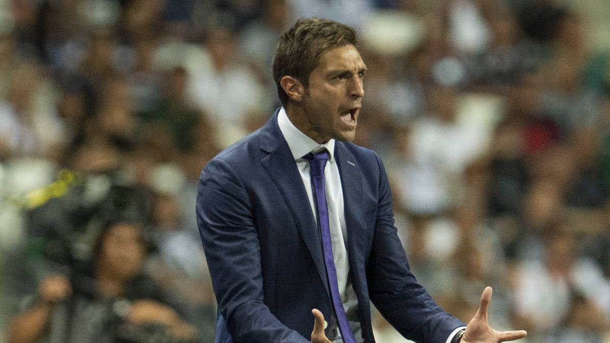 Diego Alonso: Hay que educar a la sociedad, más que al fan de fútbol