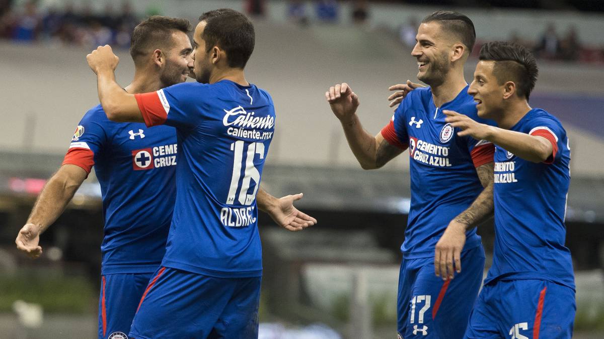 Cruz Azul vence 2-0 a Bravos de Juárez en cuartos de final de Copa MX