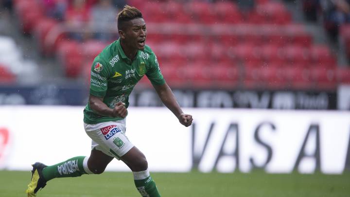 Pedro Aquino, León