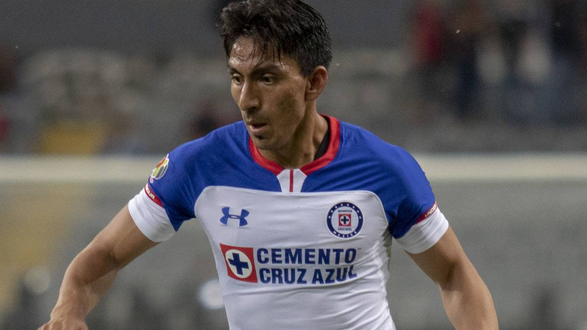 Ángel Mena justifica su falta de juego por cambio de posición