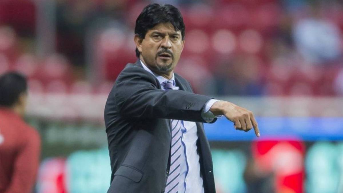 Chivas piensa en cuatro refuerzos para el próximo torneo