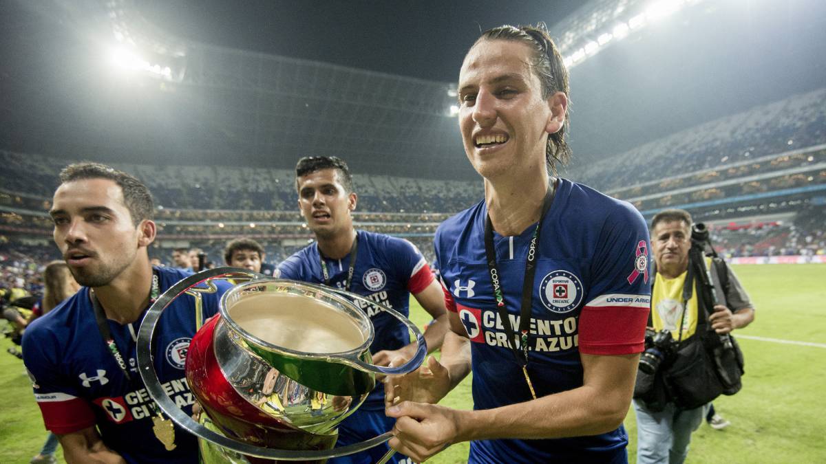 Equipos de la Liga MX felicitan al Cruz Azul por su título