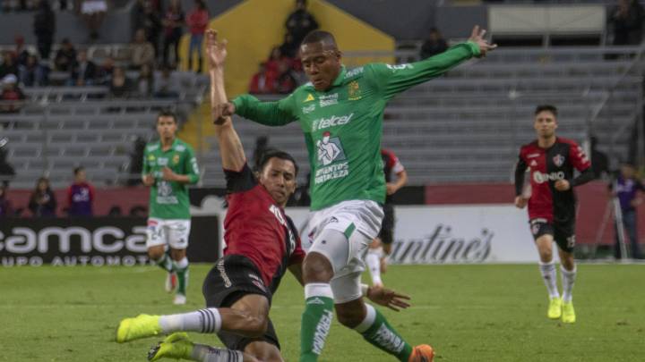 Atlas vs León