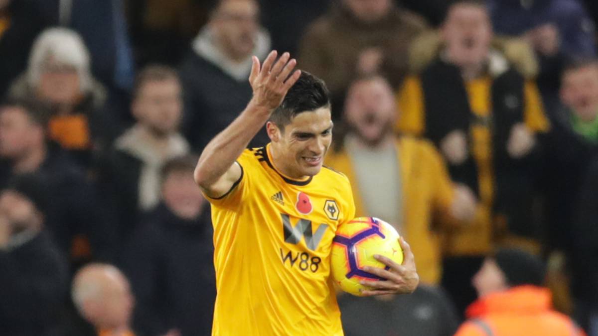 Raúl Jiménez invita a aficionado inglés a ver al América