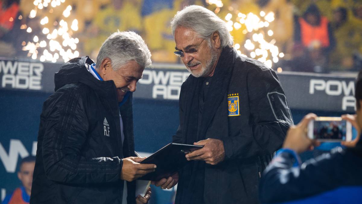 ¡'Tuca' histórico! Iguala récord de partidos dirigidos de 'Nacho' Trelles