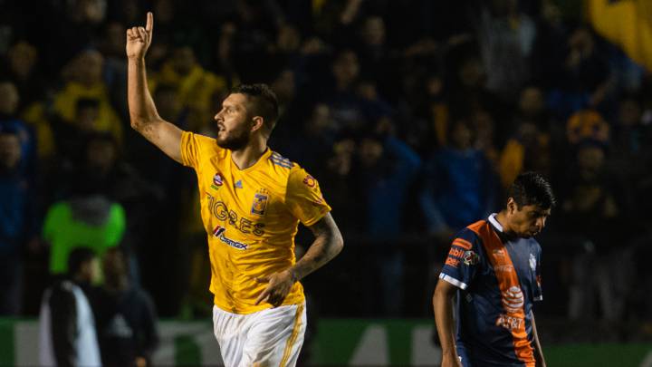 Tigres golea 6-1 a Puebla en la jornada 16 con póker de Gignac