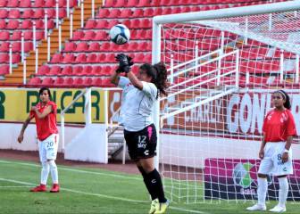 Portera de Necaxa levanta polémica en redes por su físico