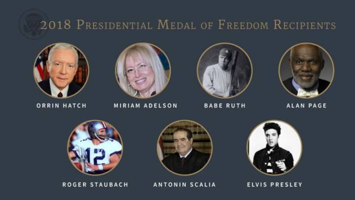 Donald Trump condecora a Babe Ruth, Staubach y Elvis Presley