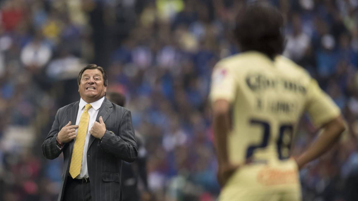 Miguel Herrera y Diego Lainez, América