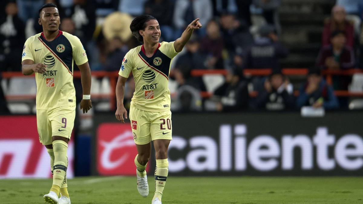 Diego Lainez, con mejores opciones de juego en el Betis