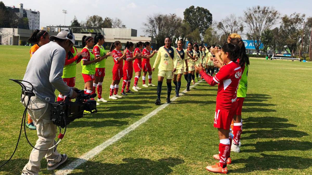 Toluca Femenil le hizo pasillo de campeonas a América