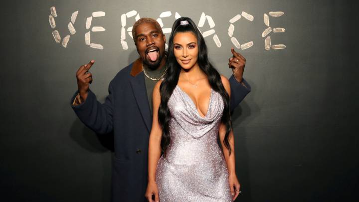 Kim Kardashian luce diamantes en sus dientes