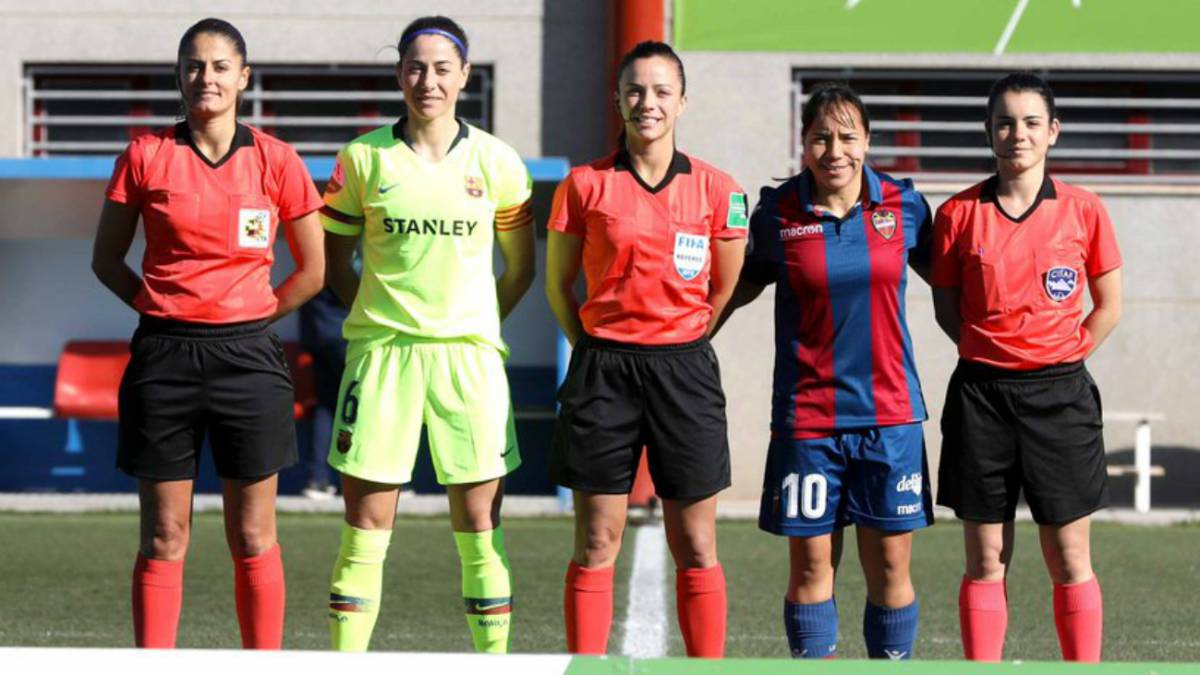 Charlyn Corral juega como capitana ante Barcelona