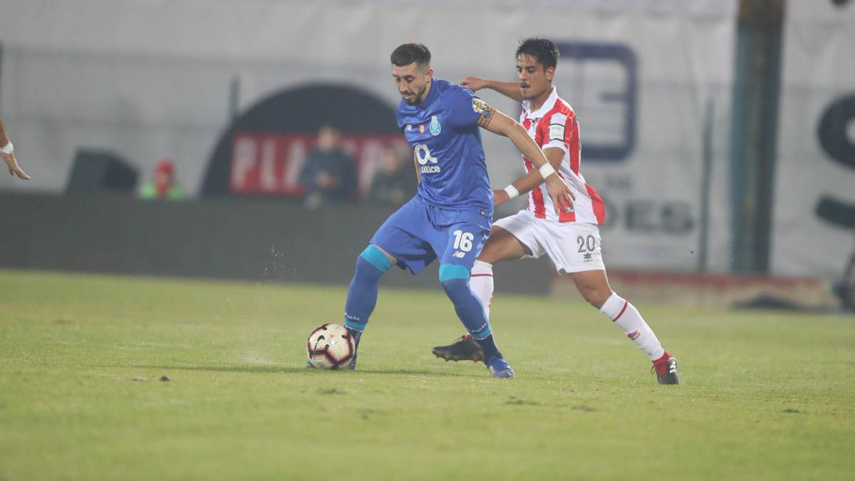 Héctor Herrera anota y el Porto avanza a semifales de Copa