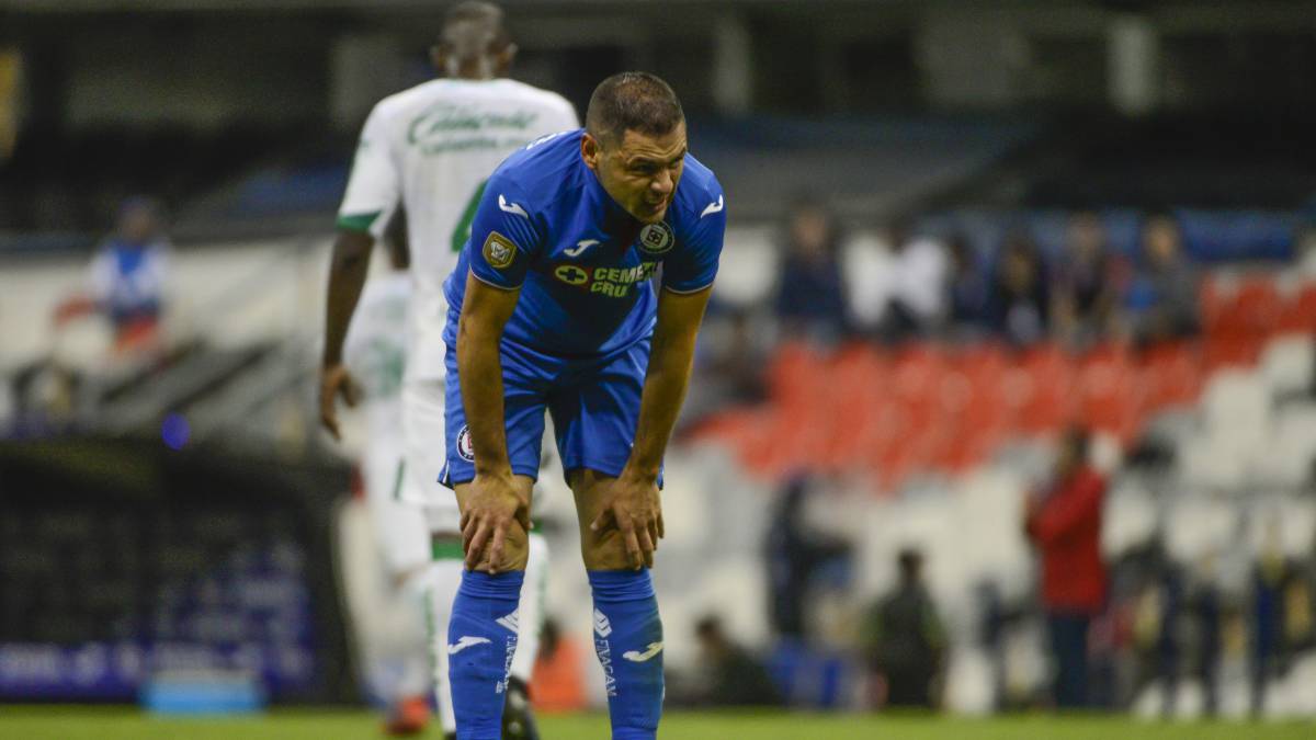 Cruz Azul alarga su mal momento