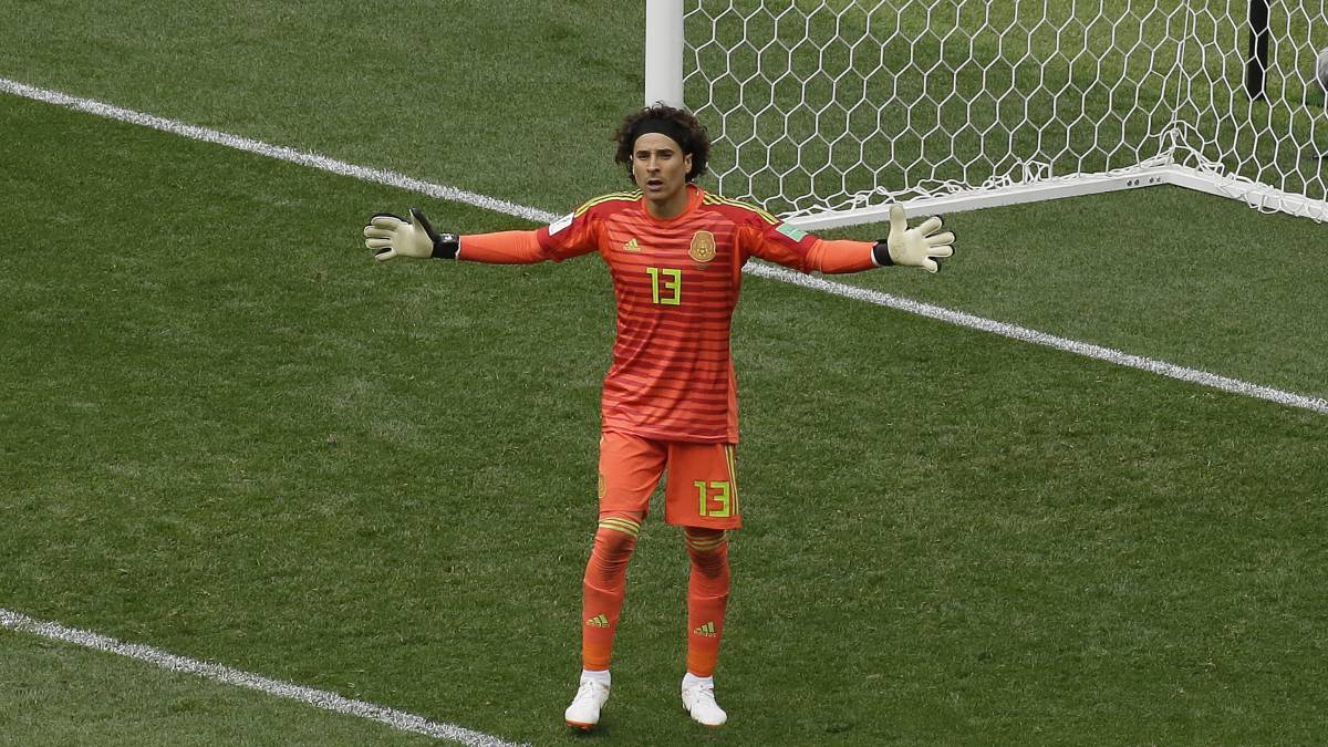 Memo Ochoa elegido como el mejor portero del 2018