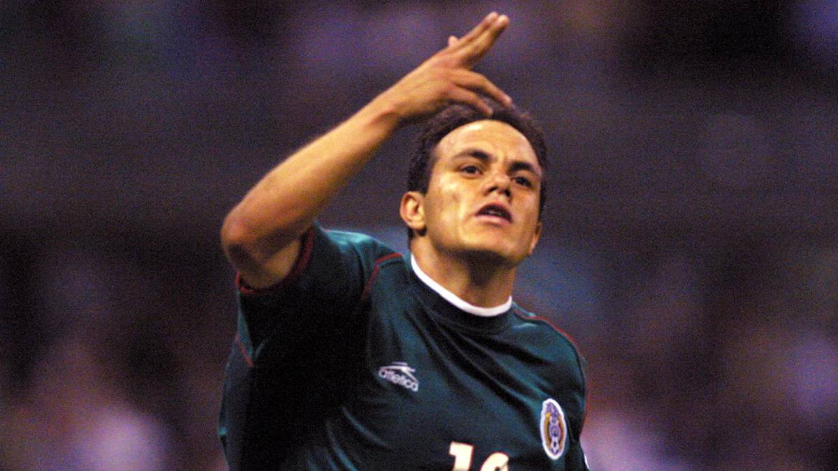 La Liga felicita a Cuauhtémoc Blanco por su cumpleaños