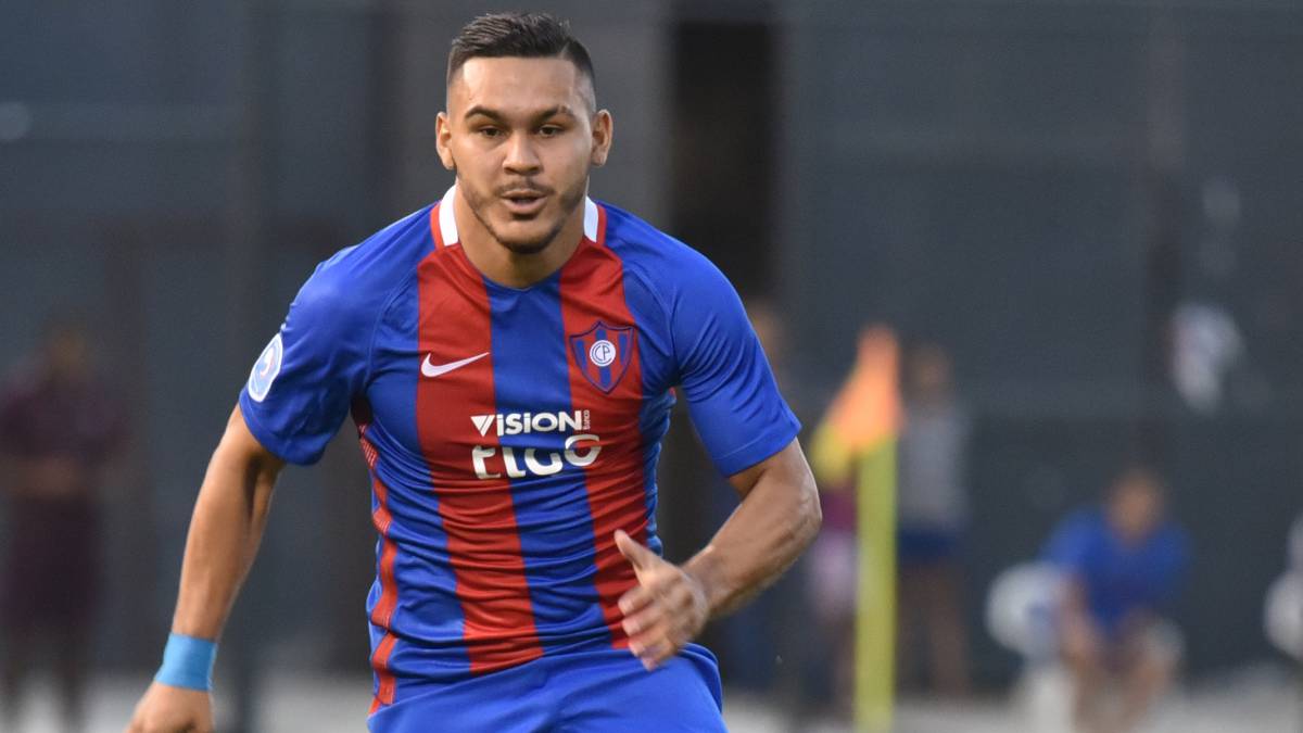 Jorge Rojas a nada de firmar con el Querétaro