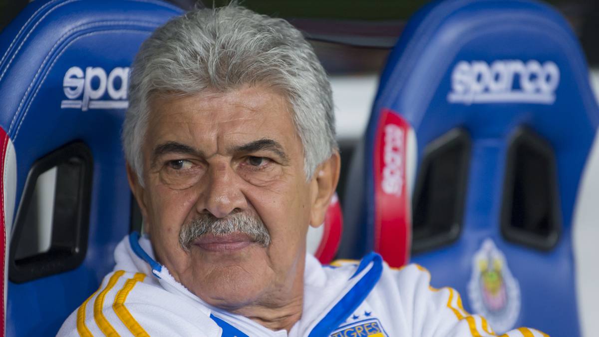 Ricardo Ferretti: "Carlos Salcedo viene a pelear su lugar a Tigres"