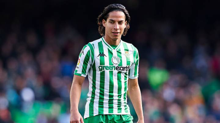 Quique Setién: "Lainez podría ser titular en cualquier momento"