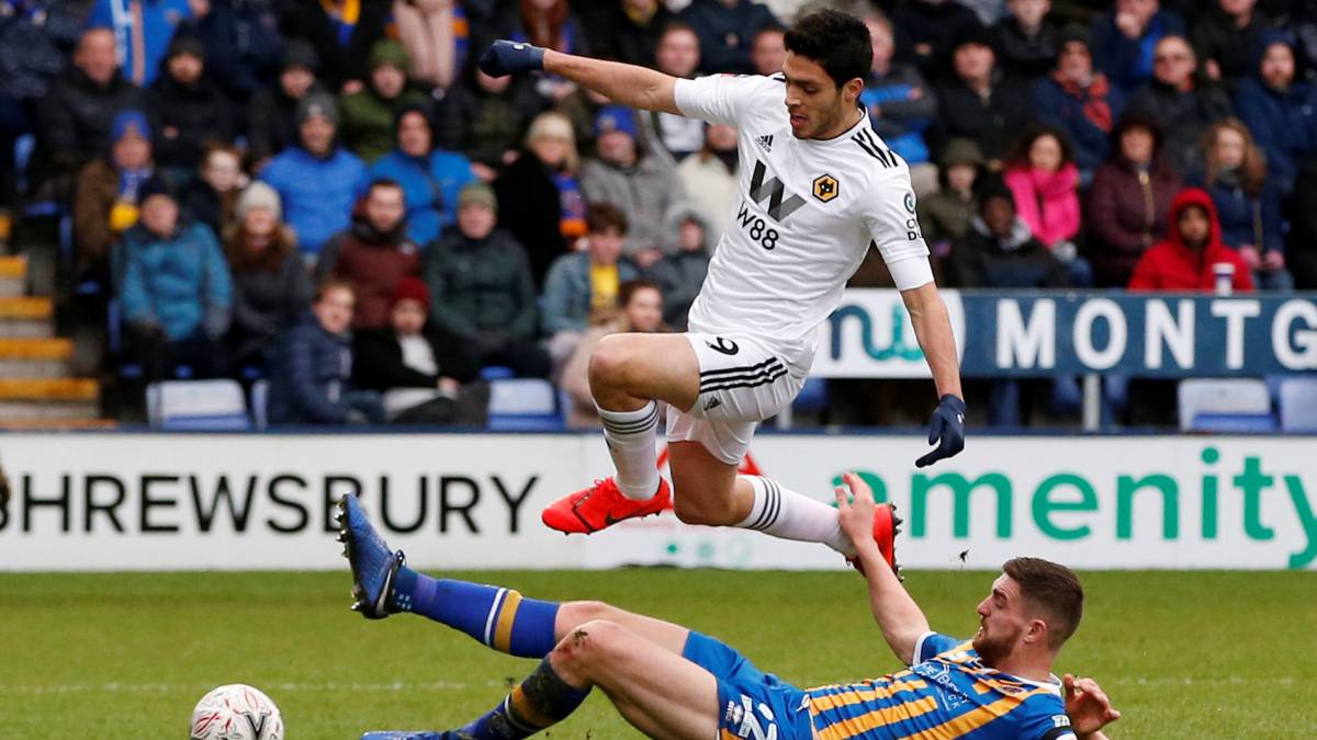 Raúl Jiménez anota en el empate del Wolverhampton en la FA Cup
