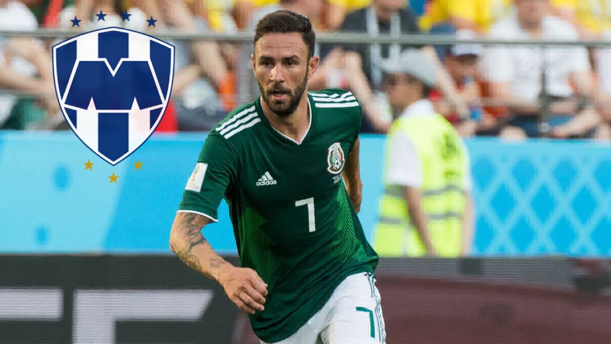 Miguel Layún en un partido con la Selección Mexicana en Rusia 2018.