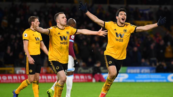 Raúl Jiménez celebra gol de Wolves ante West Ham