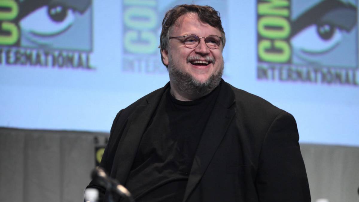 Guillermo del Toro en premiación en San Diego