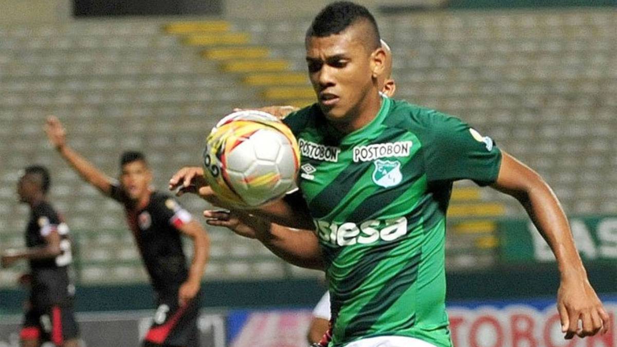 Pumas podría reforzar al equipo con Jeison Angulo